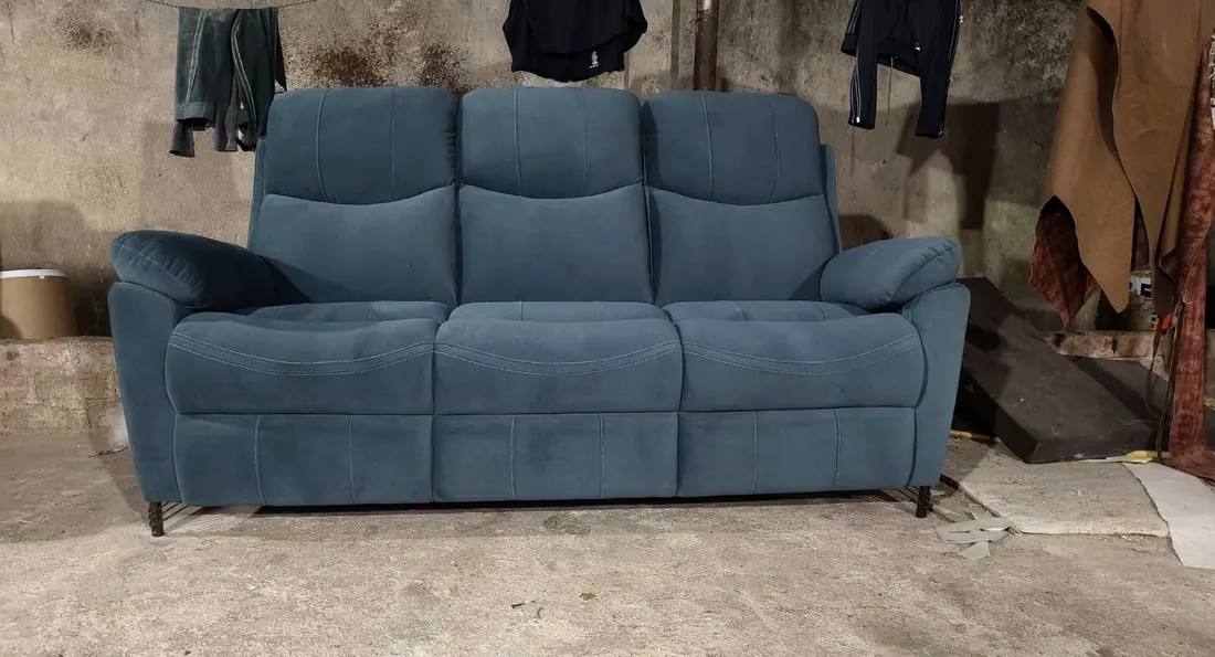 Sofá reclinable azul